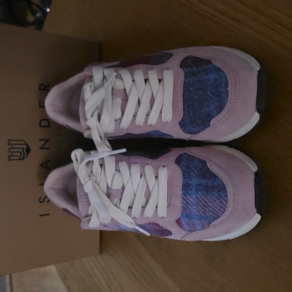 islander uk Shoes - Islander UK Tartan Sneaker Rosie Size US 8 In Pink And Blue Tartan